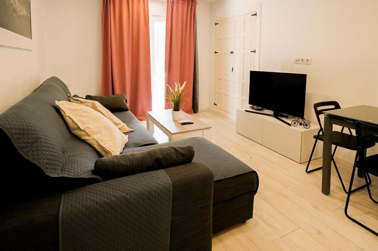 Casa Mya Con Terreno Privado Y Parking Compartido - A 800M De Playa Poniente Villa Benidorm Exteriör bild