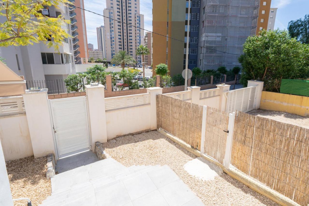 Casa Mya Con Terreno Privado Y Parking Compartido - A 800M De Playa Poniente Villa Benidorm Exteriör bild
